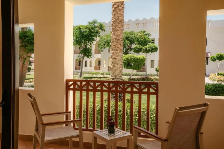 CHARMILLION CLUB RESORT  5*-45