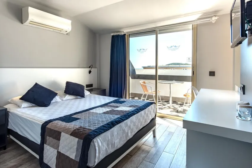 White City Beach (Adults Only 16+) 4*-47
