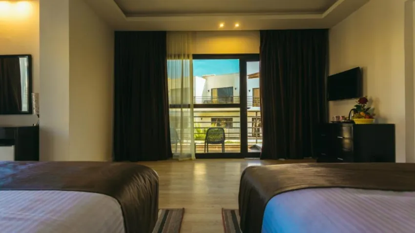 La Rosa Waves Resort 4*-5