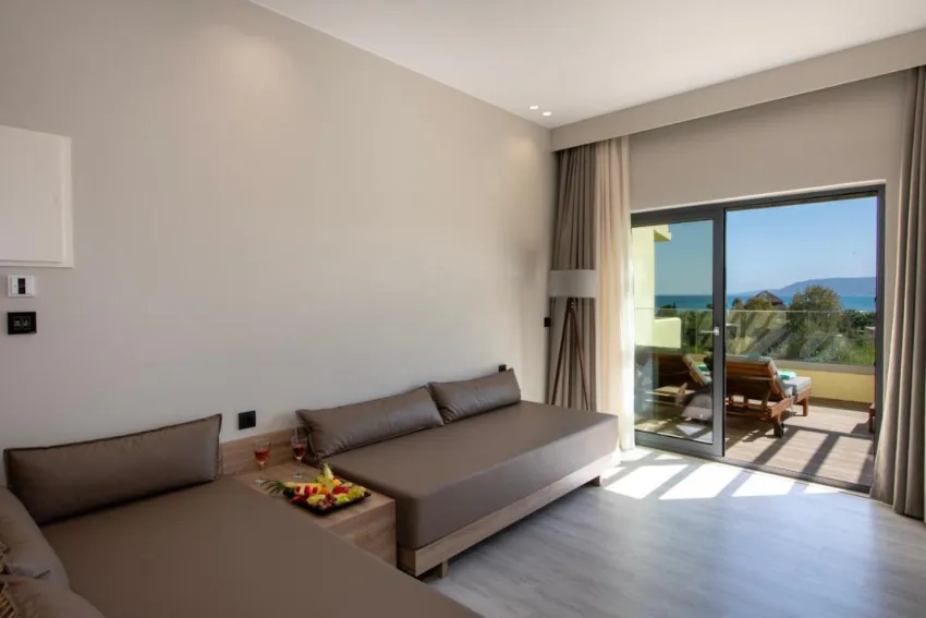 MARE GARDEN 4*-5