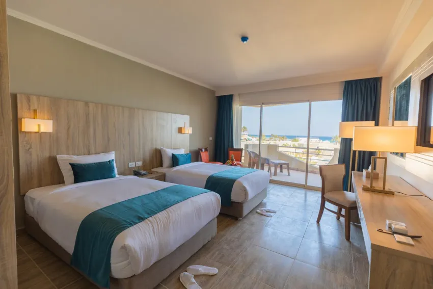Aqua Mondo Abu Soma Resort 5*-7