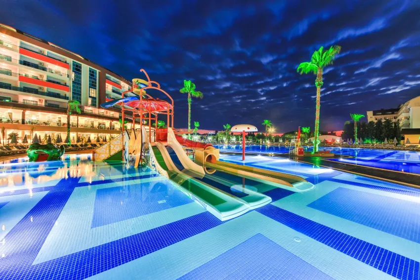 Lonicera Resort & Spa Hotel 5*-4