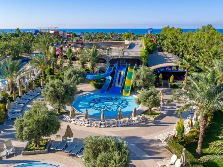 ROYAL HOLIDAY PALACE  5*-50