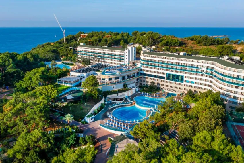 A GOOD LIFE UTOPIA FAMILY RESORT  4*-2