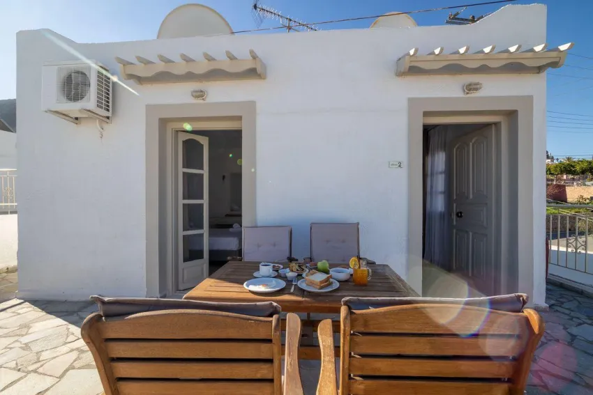 Hesperia Apartments 3*-3