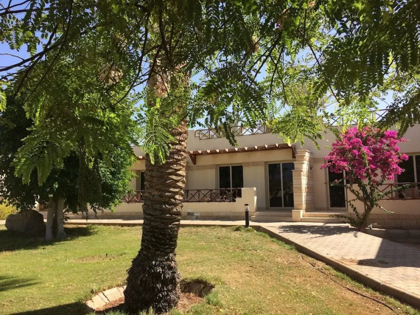 Coral Beach Resort Hotel 4*-26