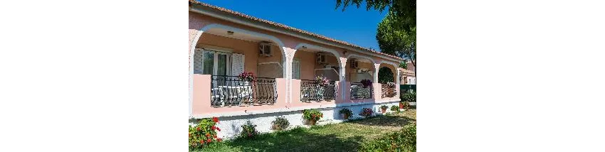 Roussas Studios and Apartments 2*-29