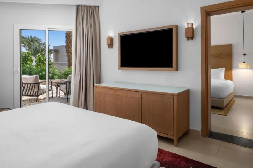 DOUBLETREE BY HILTON SHARM BAY RESORT BEACH SIDE  4*-84