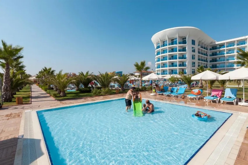 SULTAN OF DREAMS  5*-13