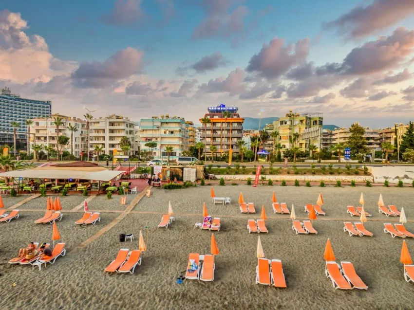 ARSI BLUE BEACH HOTEL  4*-7