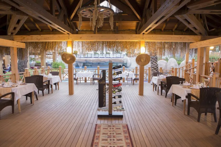 FAME RESIDENCE LARA  5*-14