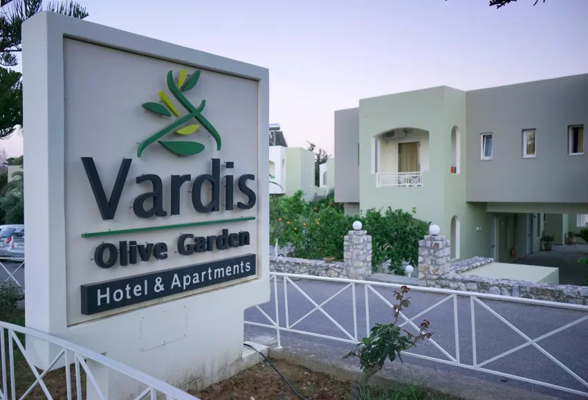 Vardis Olive Garden 2*-4