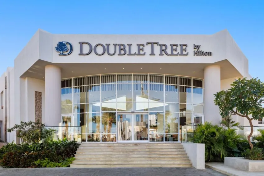 DOUBLETREE BY HILTON SHARM BAY RESORT BEACH SIDE  4*-2