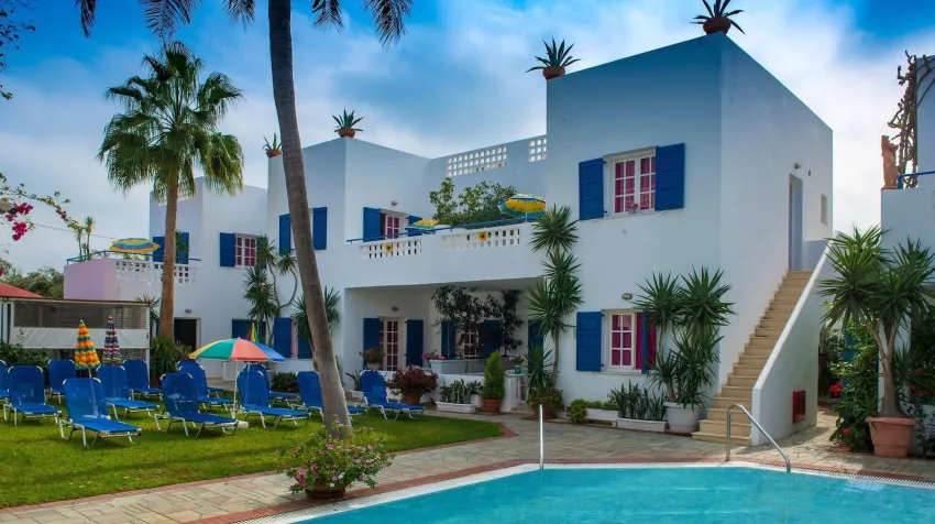 Galini Apartments 2*-1