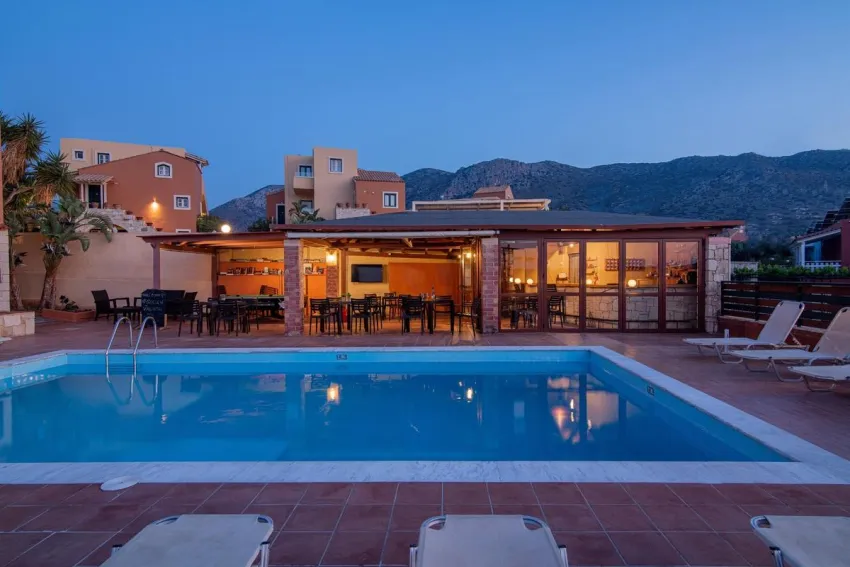 Golden Valentin 2*-5