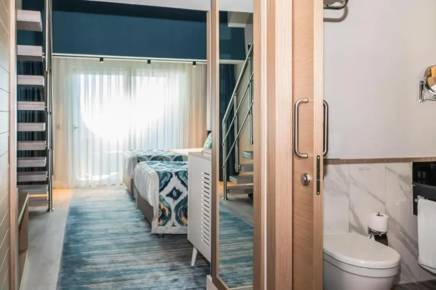 ROYAL WINGS HOTEL  5*-12