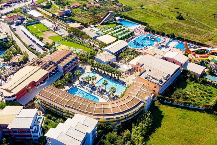 Caretta Beach Resort and Water Park 4*-2