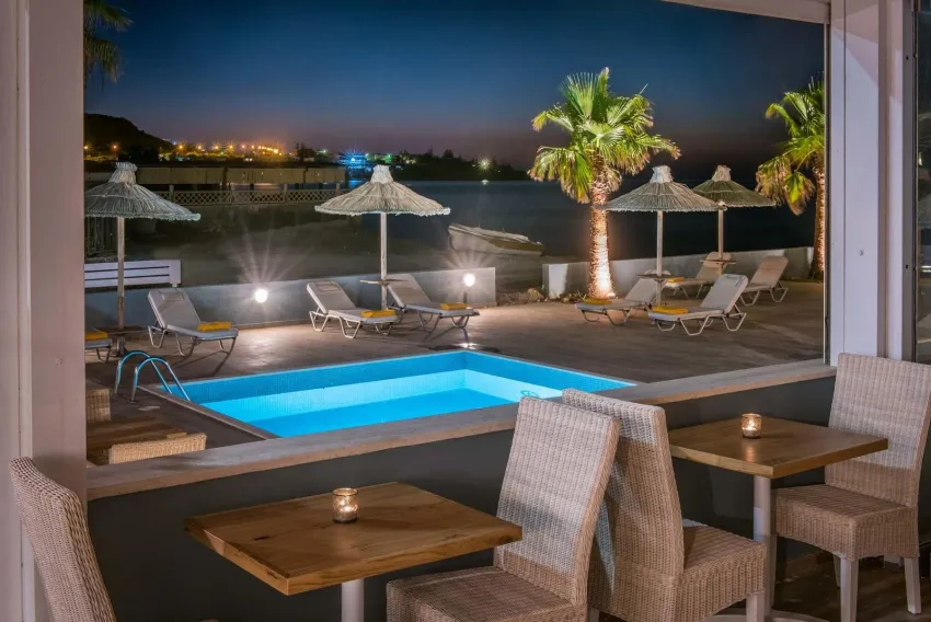 Compass Beach 4*-13