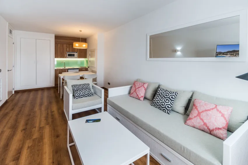 Ponent Mar App 4*-208