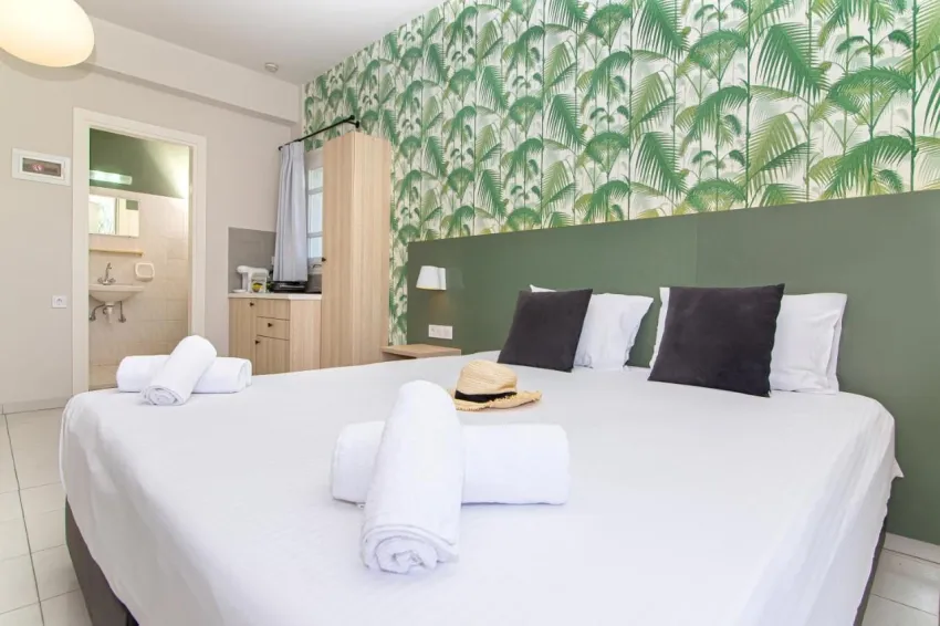 Sunshine Studios 2*-13