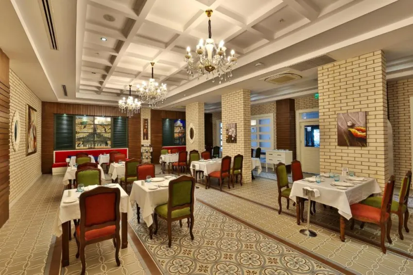 CRYSTAL WATERWORLD RESORT & SPA  5*-27