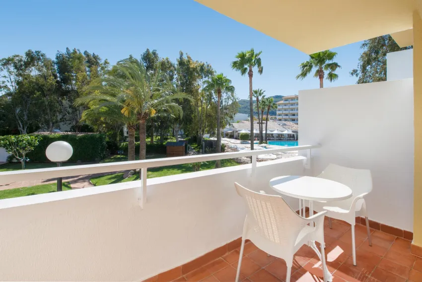 Iberostar Waves Ciudad Blanca 4*-30