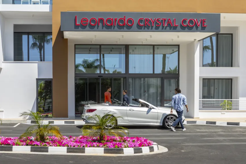 Leonardo Crystal Cove Hotel and Spa by the Sea 4*-5