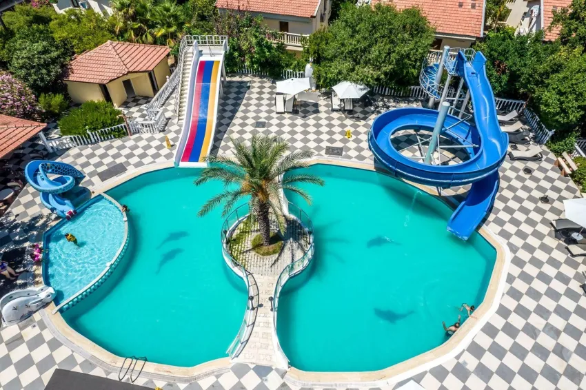 Riverside Garden Resort 4*-3