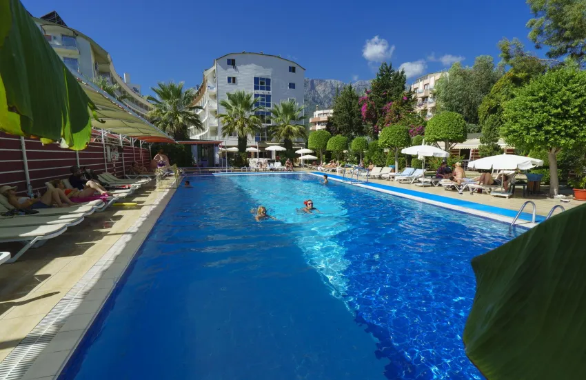 Armas Beach Hotel 4*-4