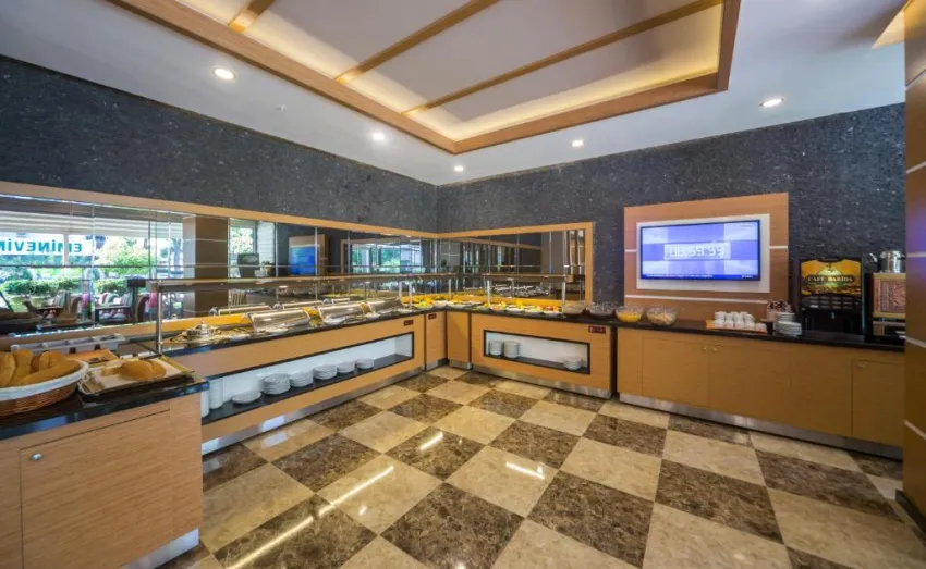 LONICERA CITY KLEOPATRA  3*-9