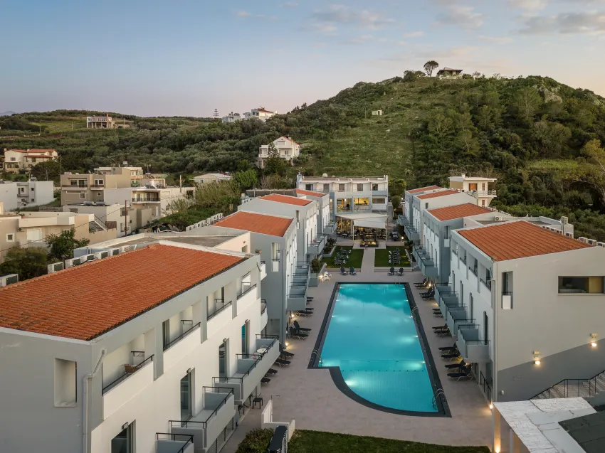 Sunrise Village Hotel 3*-8