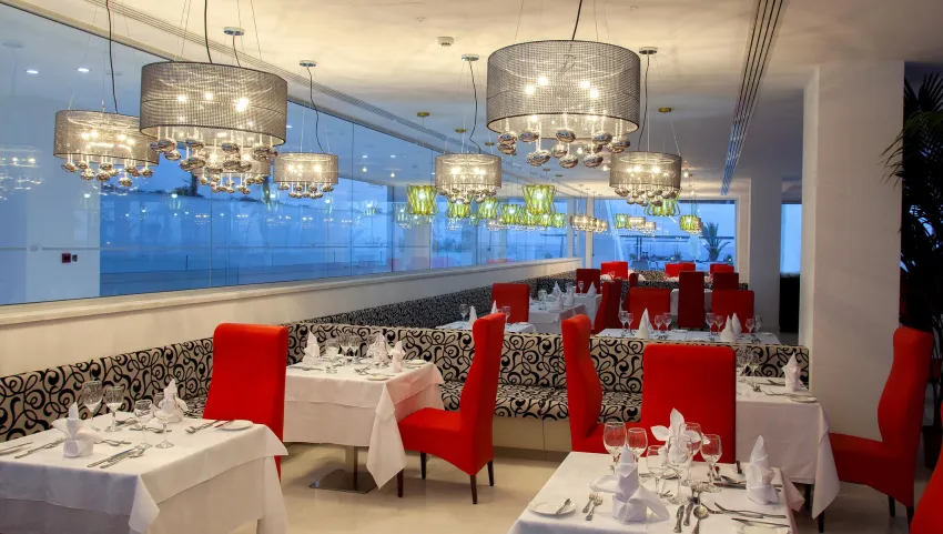 King Evelthon Beach Hotel and Resort 5*-18