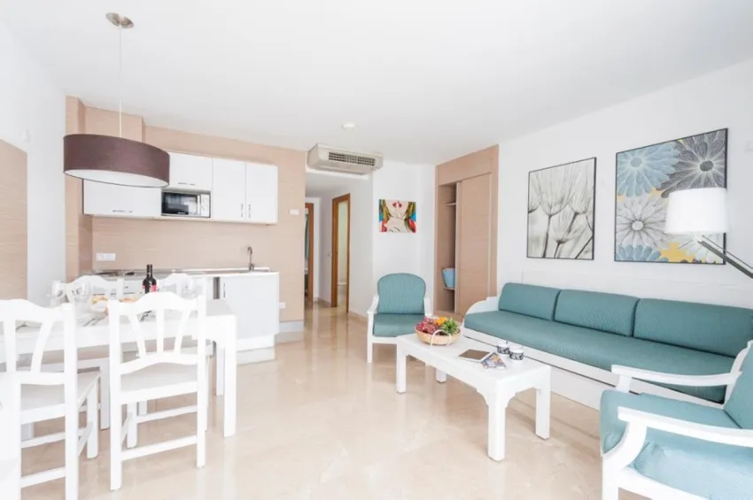 Solecito Apartments 2*-13