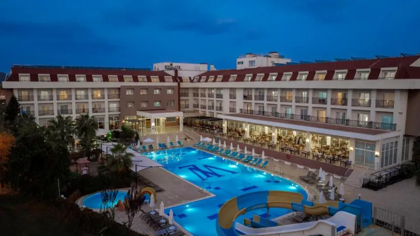 WHITE LILYUM HOTEL  4*-14