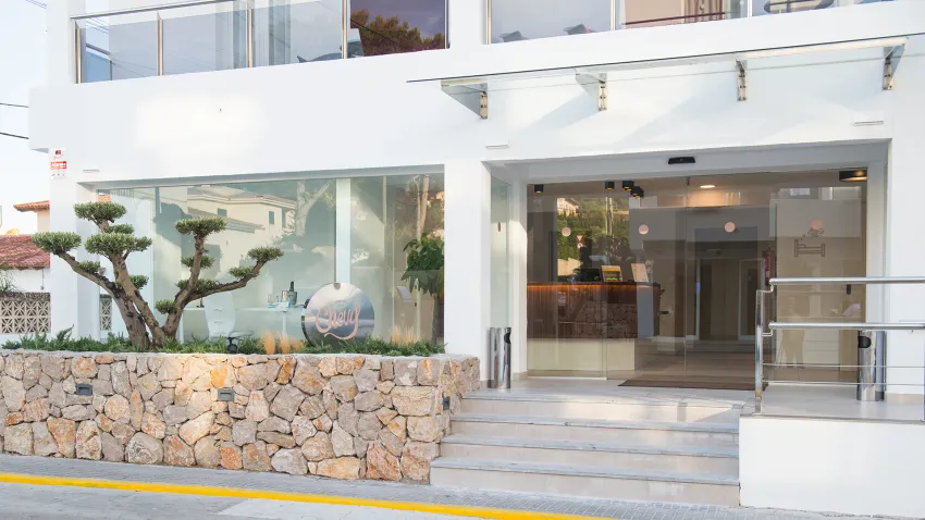 Chevy Hotel & Suites 3*-1
