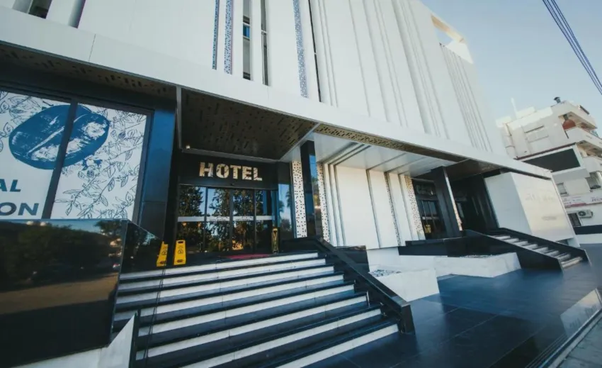 City Royal Hotel And Casino 4*-2