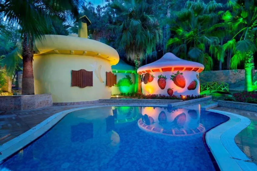 MIAROSA INCEKUM BEACH  5*-15