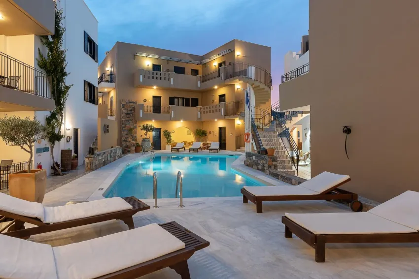 Nami Hotel & Suites 4*-18