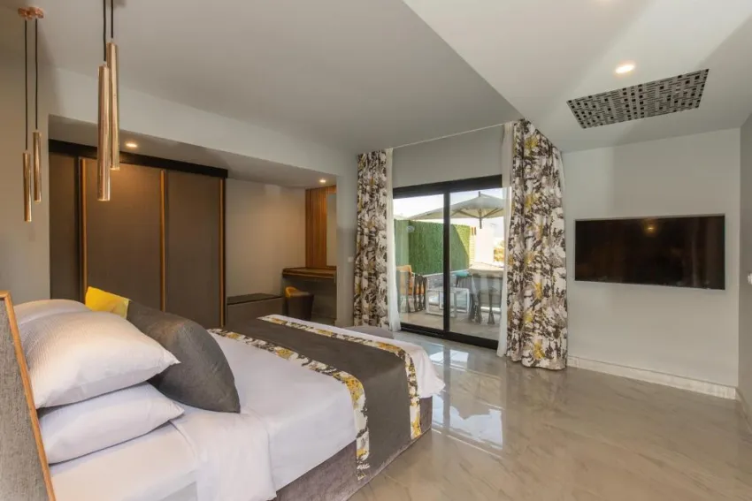 LONG BEACH RESORT  4*-43