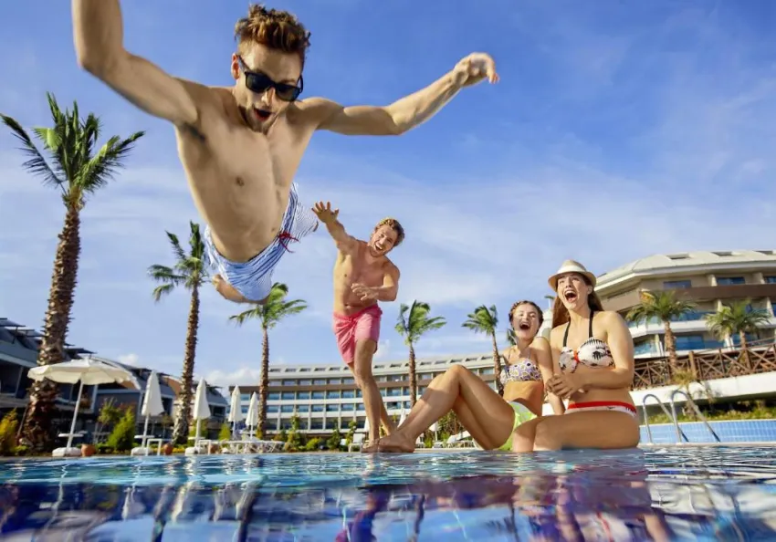 MAGIC LIFE JACARANDA  5*-16