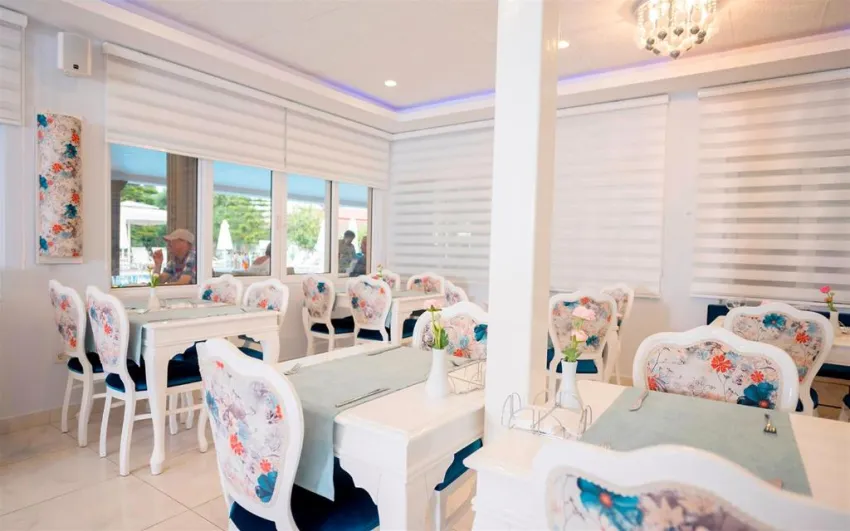 CLOVER MAGIC ALTINKUM PARK HOTEL  3*-5