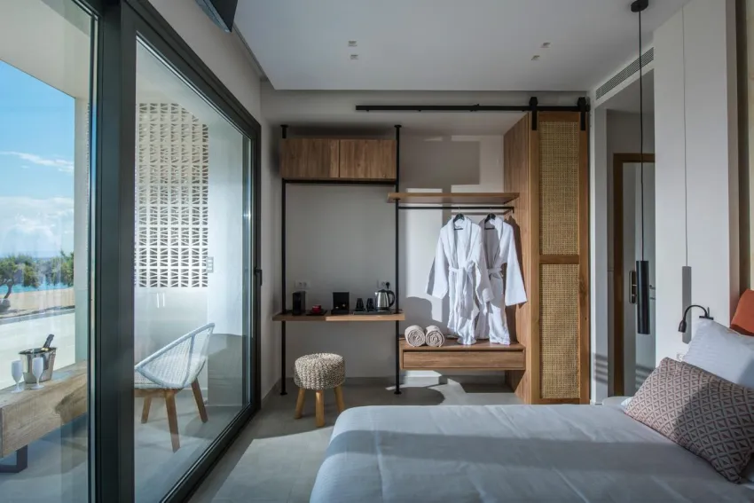 Enorme Teatro Beach Hotel 4*-6