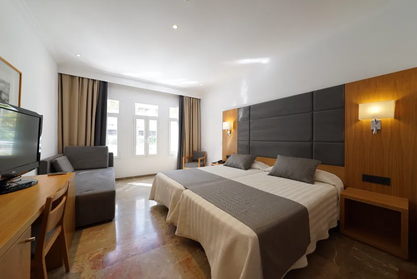 Artmadams Hotel 4*-69