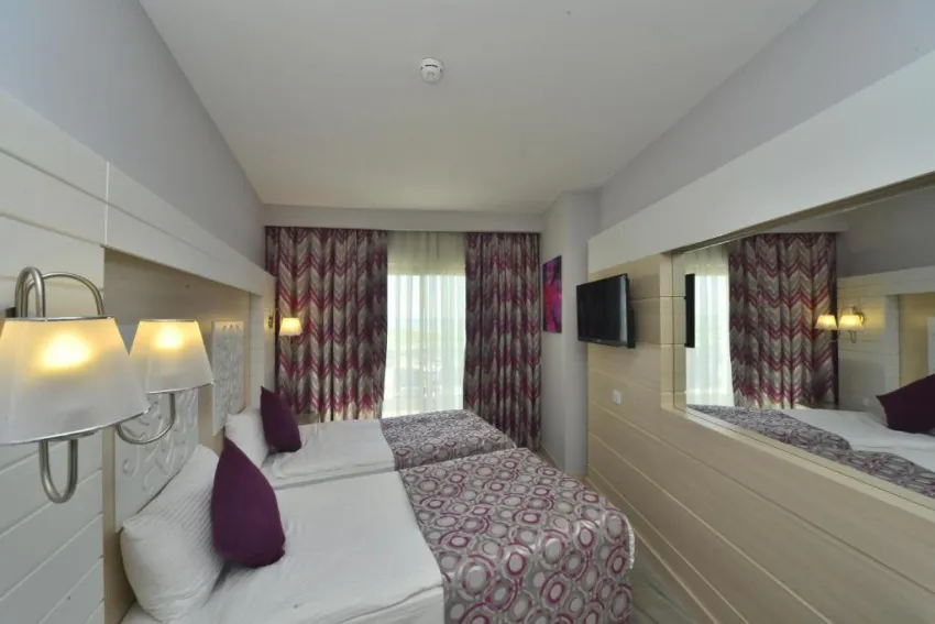 SUNMELIA BEACH RESORT HOTEL & SPA  5*-11