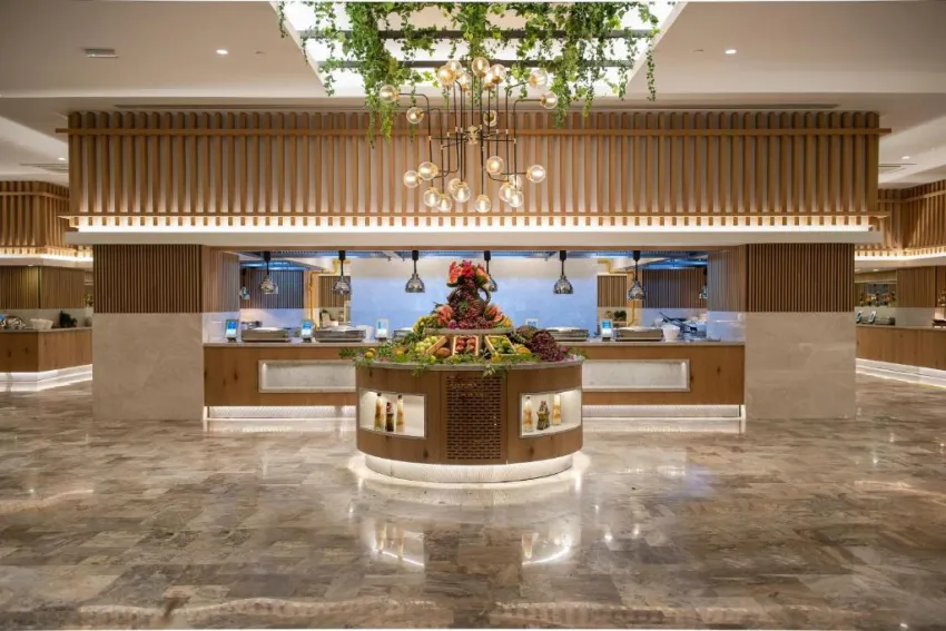 MIRAMARE BEACH HOTEL  5*-40