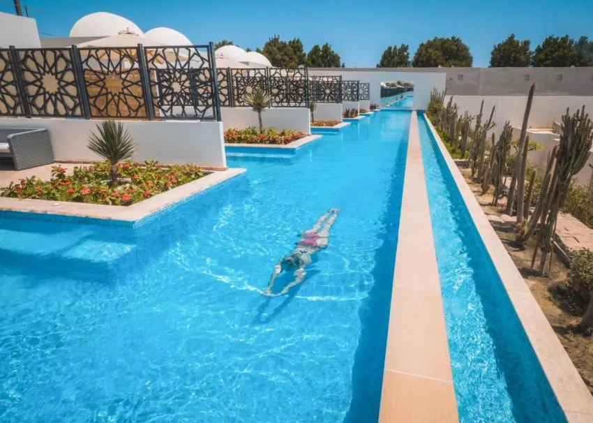 FORT ARABESQUE THE WEST BAY (ADULTS ONLY 16+)  4*-17