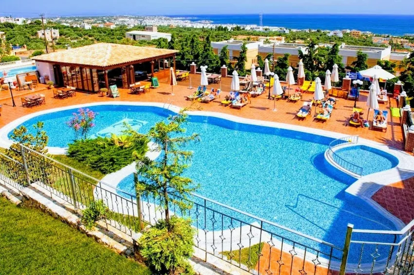 Ippoliti Village 3*-5