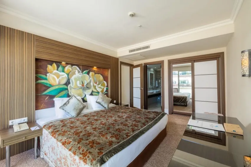 Crystal De Luxe Comfort Collection 5*-25