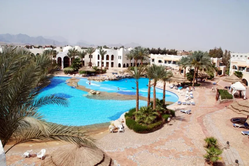 CLUB FARAANA REEF  4*-21
