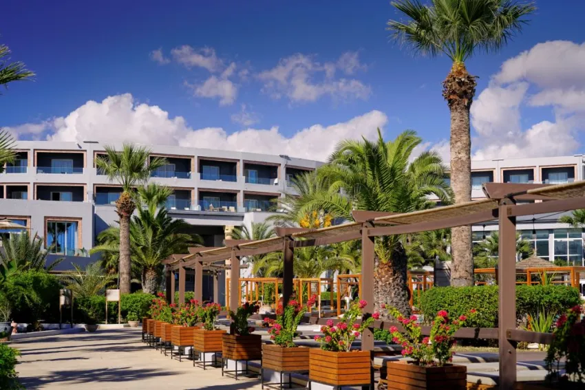 SENTIDO MARILLIA RESORT  4*-78